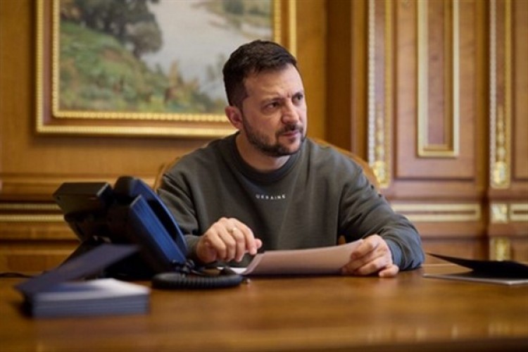 Zelenski: "Savunmaya yardımcı olan herkese minnettar olmalıyız"