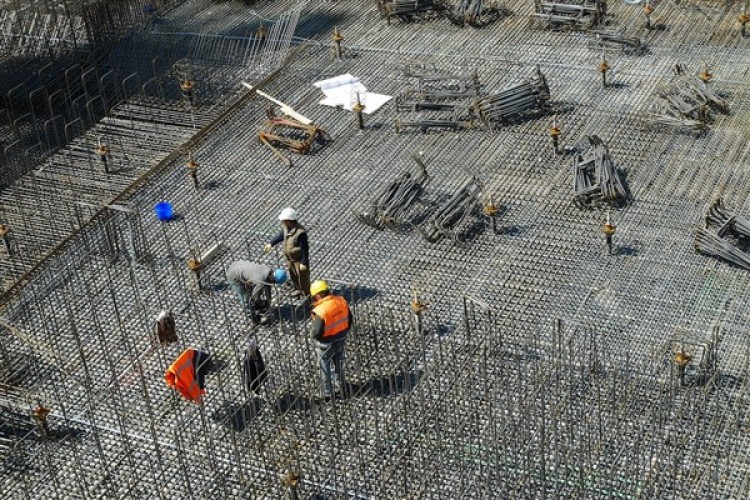 İstanbul Valisi Gül, Zeytinburnu'nda temel atma törenine katıldı