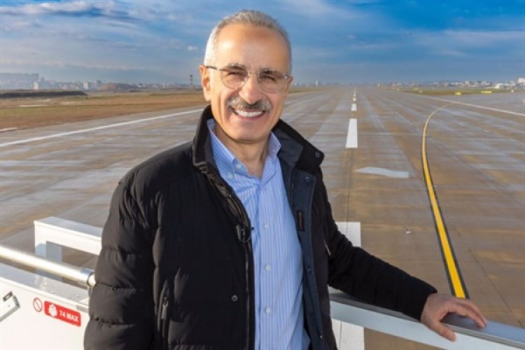 Bakan Uraloğlu: İş birliği içinde Küçükçekmece'yi ileriye taşıyacağız