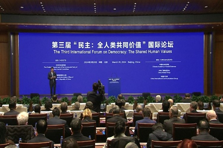 Uluslararası ilişkilerin demokratikleşmesi ile tüm ülkeleri "sofraya" davet edelim