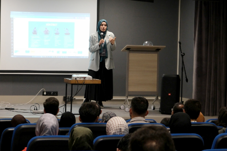 Konya'da Filistin temalı Liseler Arası Münazara Yarışması düzenlendi