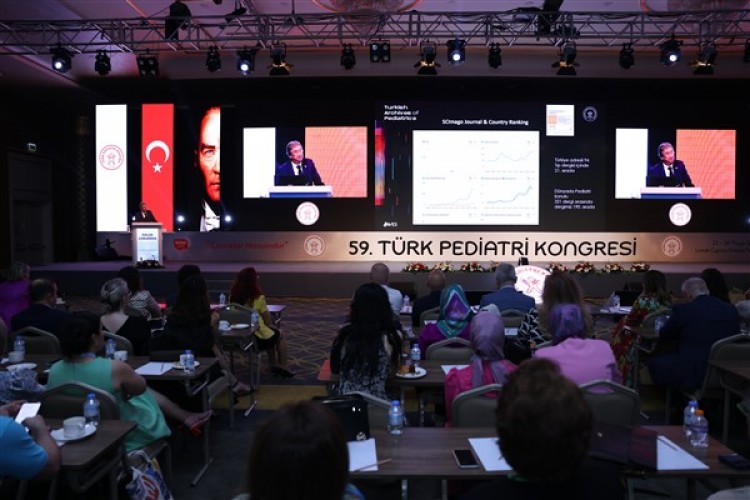 59. Türk Pediatri Kongresi'nde çocuk sağlığının toplum için önemine dikkat çekildi