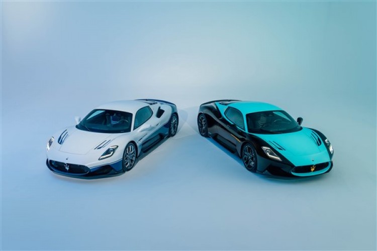 Maserati, MC20 Icona ve MC20 Leggenda'yı tanıttı