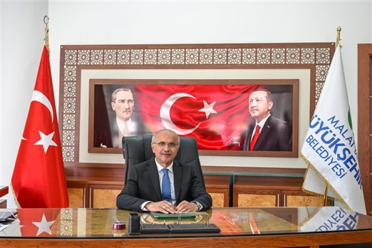 Başkan Er'den Kadir Gecesi mesajı