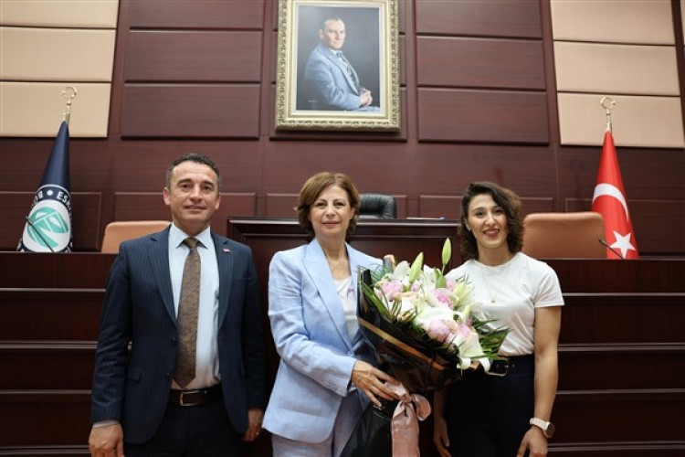 Sivrihisar heyetinden Başkan Ünlüce'ye tebrik ziyareti