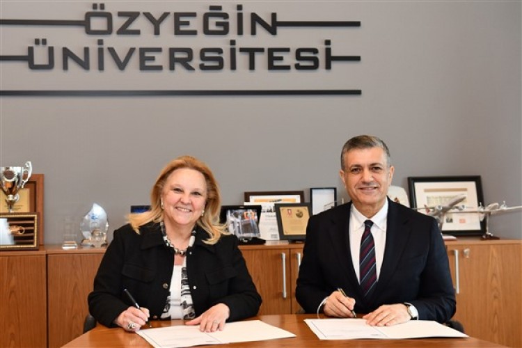 Esenyurt Belediyesi, Çocuk Üniversitesi'nde yeni bir çalışmaya imza attı