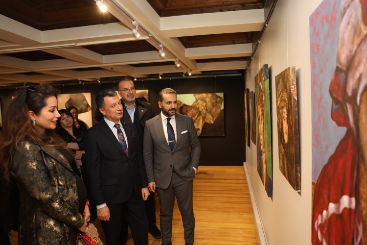 Eskişehir'de "Farklı Zamanlarda" sergisi sanatseverlerle buluştu