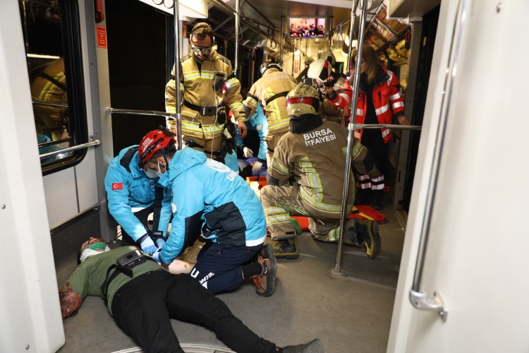 Bursa'da 'Team Aware' projesi kapsamında tatbikat yapıldı