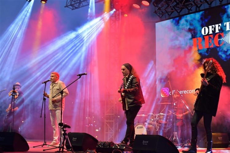 Kırlangıç Gençlik Festivali 3. gününde renkli görüntülere sahne oldu