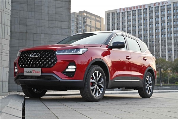 Tiggo 4 akıllı teknolojileriyle genç kullanıcıları hedefliyor