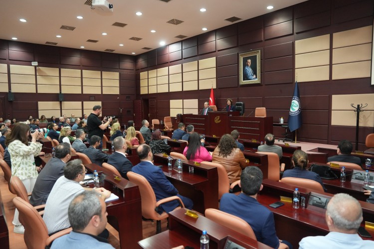 Başkan Ünlüce yöneticilerle buluştu