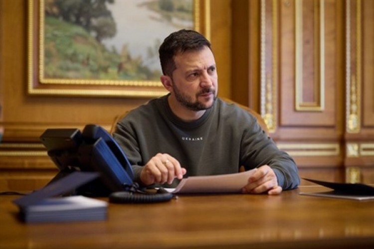 Zelenski: "İnsanları kurtarmak için çalışan herkes muazzam bir teşekkürü hak ediyor"