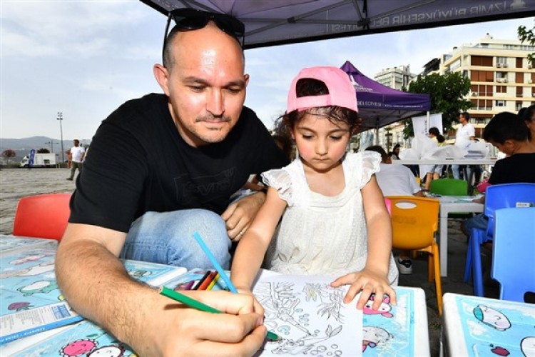 İzmir'de Eşitlikçi Babalar Günü etkinliği düzenlendi