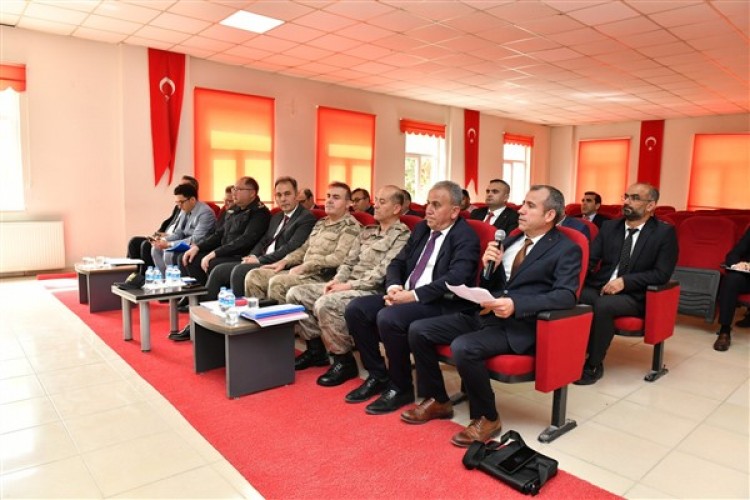 Vali Şıldak Suruç'ta