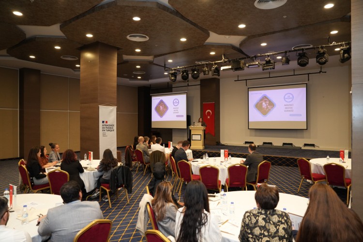 Eskişehir'de Kadın Hakları Projesi eğitimlerinin kapanış töreni yapıldı