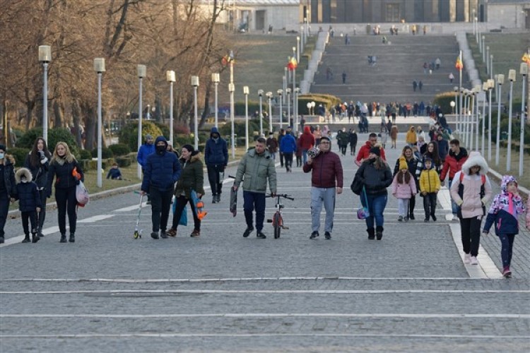 BM: Dünya nüfusunun 2080'lerin ortalarında zirve yapması öngörülüyor