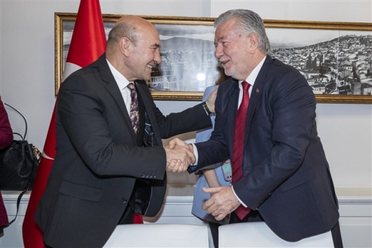 Başkan Soyer: "İzmir'de esnaf nüfusu büyük bir aile"