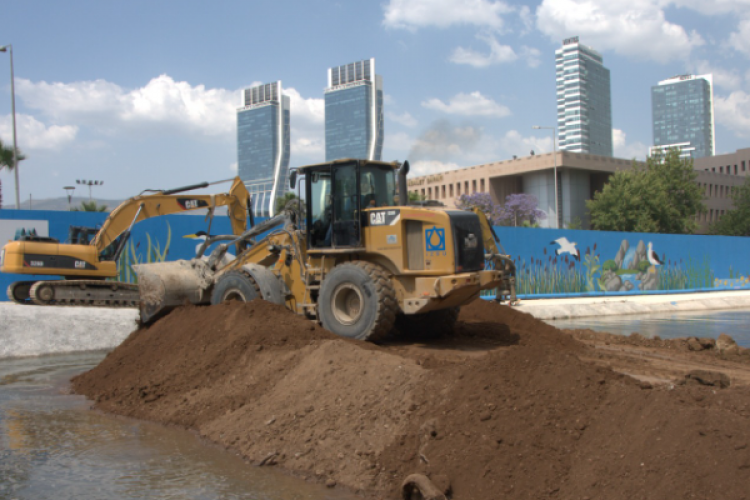 İZSU'dan Manda Çayı'nda temizlik seferberliği
