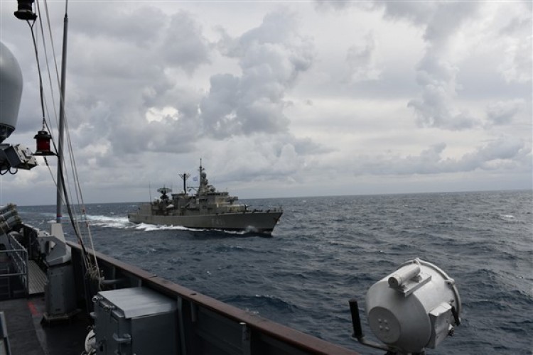 TCG Heybeliada, HS Limnos ile gelişmiş manevra talimleri yaptı