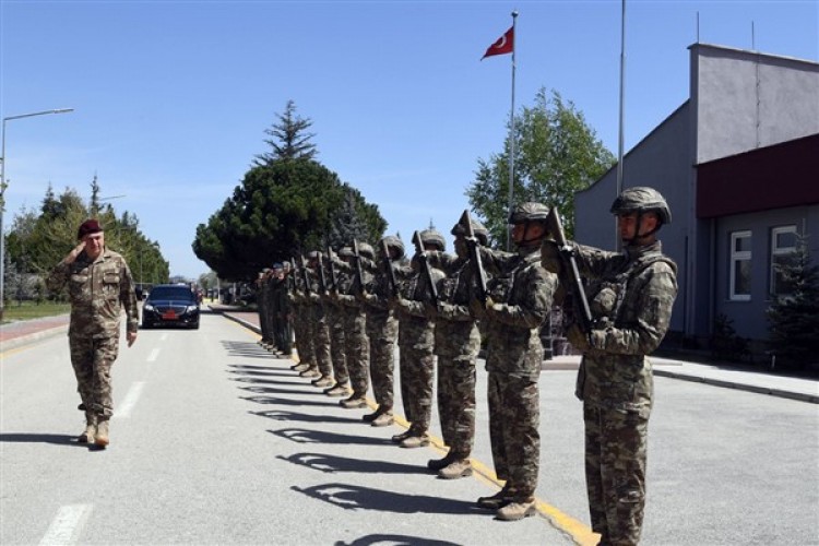 Genelkurmay Başkanı Orgeneral Gürak'dan Özel Kuvvetler Komutanlığı'na ziyaret