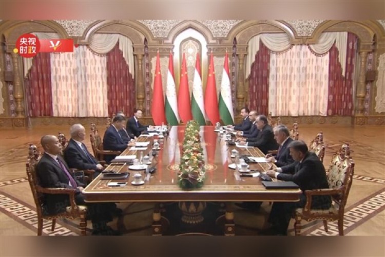 Çin ve Tacikistan liderleri görüştü