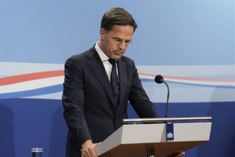 Hollanda Başbakanı Rutte, Hollanda Özel Harekat Komutanlığı'nı ziyaret etti