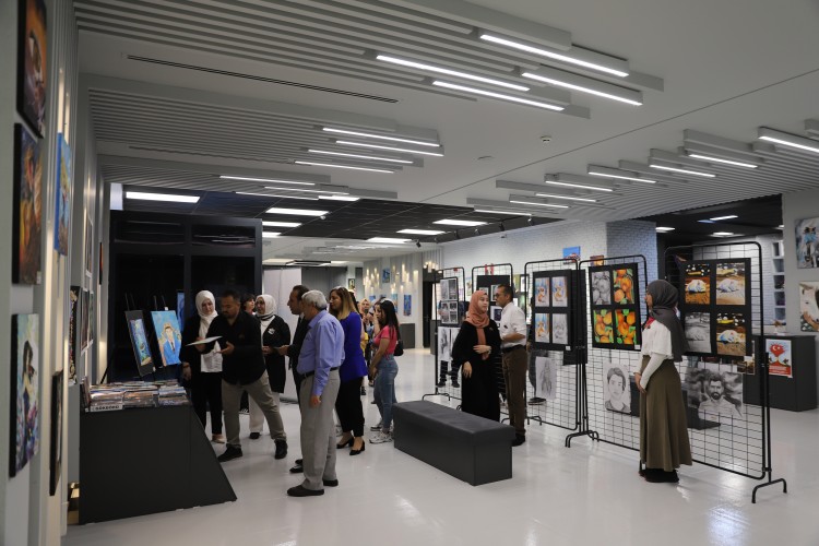 Kayseri'de lise öğrencilerinin çalışmaları sanatseverlerin beğenisine sunuldu