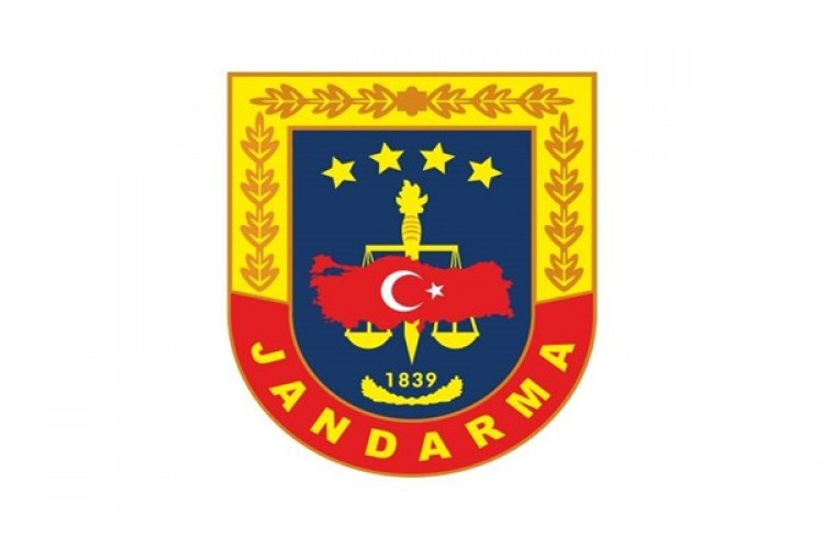 Jandarma, 4 ile KADES uygulaması hakkında bilgilendirmelerine devam ediyor