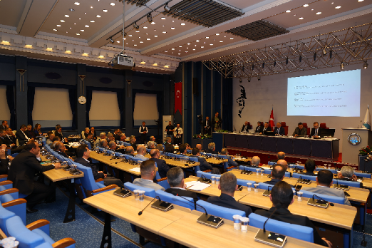 Başkan Büyükkılıç'tan ERÜ'ye Simülasyon Merkezi