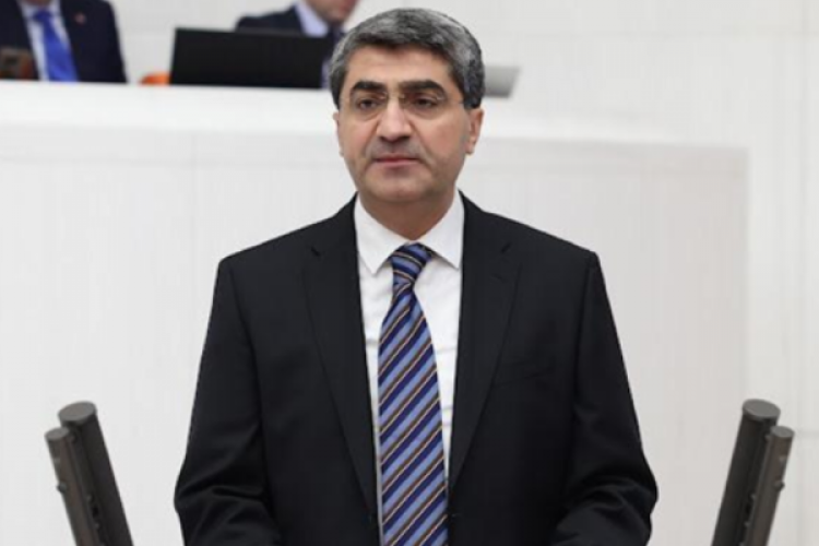 Ekmen: Mersinliler sulama yatırımlarının bir türlü tamamlanmamasından şikayetçi