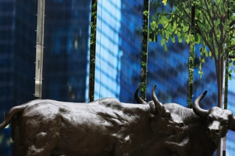 Hong Kong Borsası tayfunlar ve şiddetli hava koşullarında durdurulmayacak