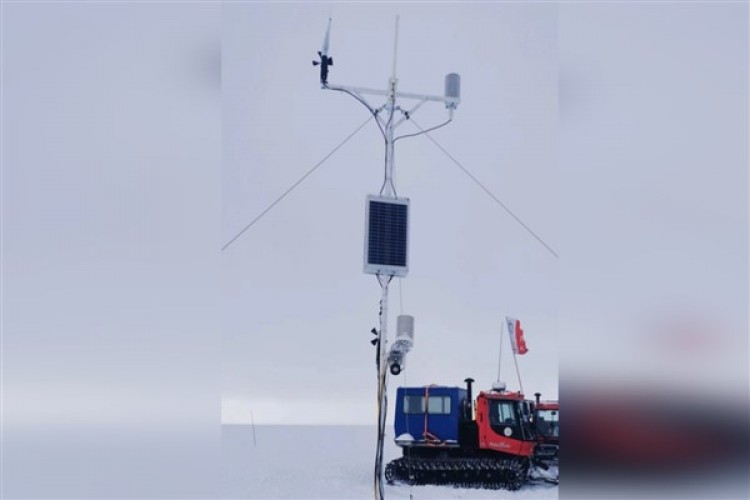 Çinli araştırmacılar, Güney Kutbu'nda 46 buzulaltı göl keşfetti