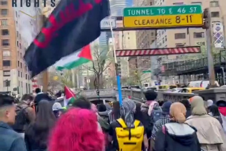 ABD genelinde binlerce kişi İsrail'i protesto etti