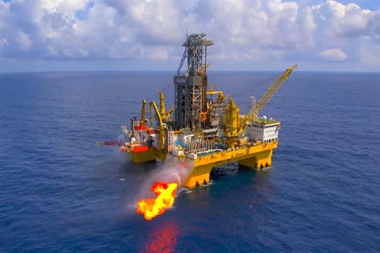 Çin'in derin deniz doğalgaz alanı rekor gaz üretimi elde etti