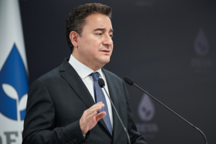 Babacan: "Seçim süslemelerinin tamamı ya devlet ya belediye parası"