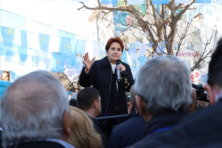 Akşener: "Suriyeliler'e para var da emeklilere mi yok!"
