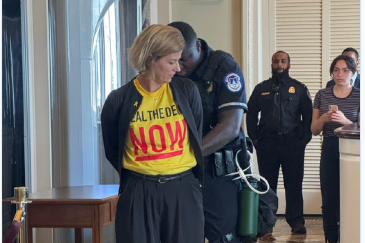 ABD'de Netanyahu ziyaretine karşı kitlesel protestolar