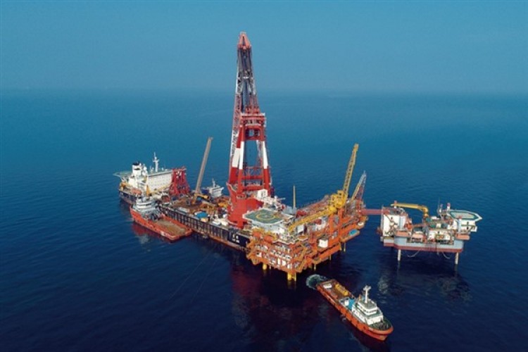 Çin'de 102 milyon tonluk yeni bir petrol rezervi bulundu