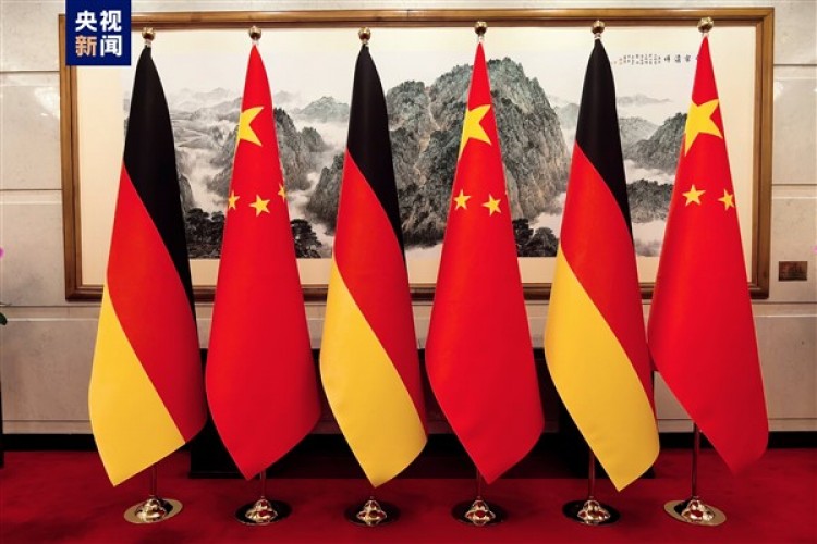 Xi Jinping, Almanya Başbakanı Scholz'u kabul etti