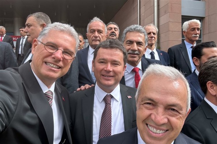 Başkan Özdemir, CHP Yerel Yönetimler Çalıştayı'na katıldı