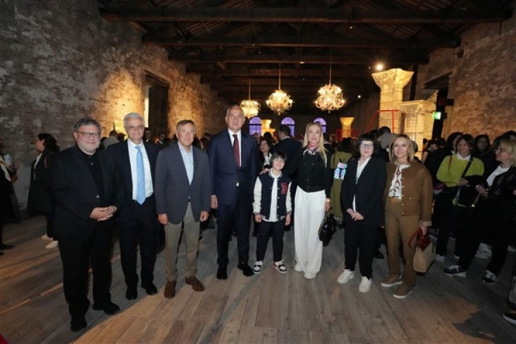 Bakan Ersoy, Venedik Bienali'nde Türkiye Pavyonu'nun açılışını yaptı