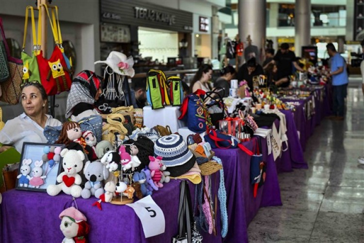 ABB'den "Kadın Emeği Pazarı"