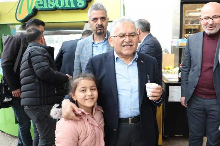 Başkan Büyükkılıç: ''Halkın hizmetkarı olmaya devam ediyoruz''