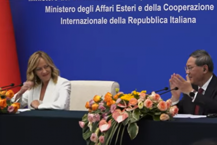 İtalya Başbakanı Çin ile işbirliğini artırma arayışında