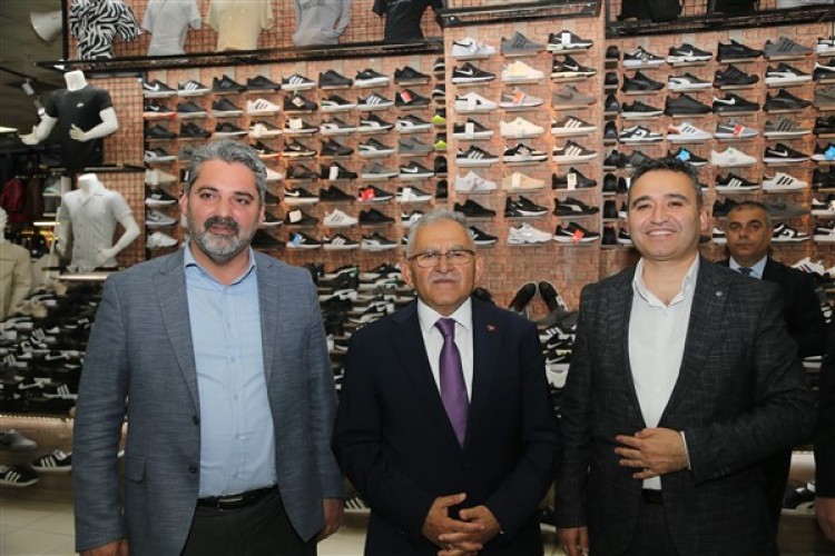 Başkan Büyükkılıç'tan Hunat Çarşısı'na ziyaret