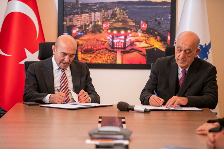 Kemalpaşa'daki BAYOSB'ye itfaiye grubu kurulması için protokol imzalandı