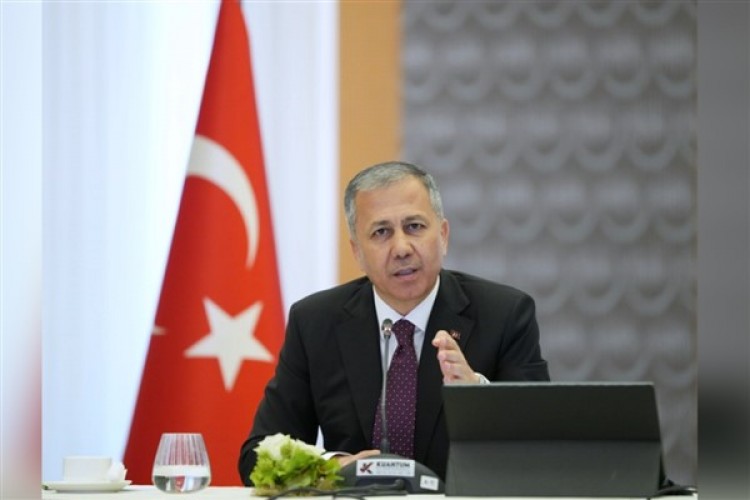 Bakan Yerlikaya, Ağrı'daki iftar programına katıldı