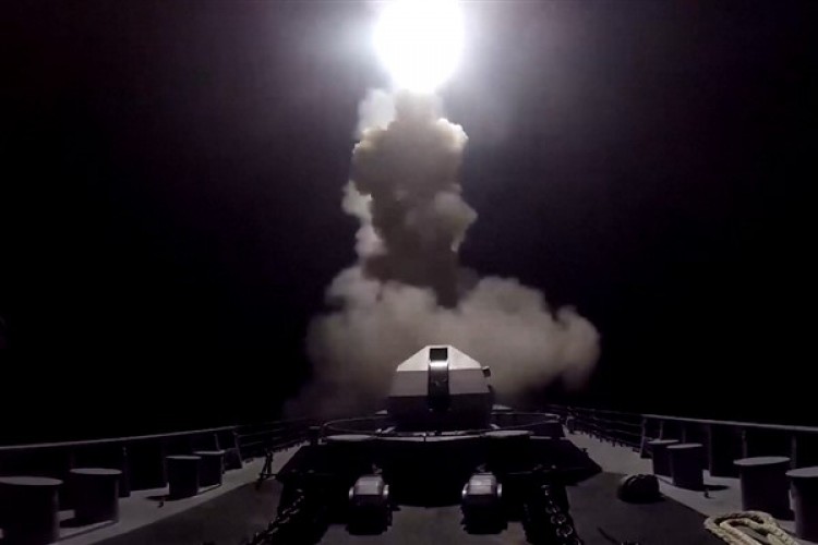 Rusya, Ukrayna'nın askeri endüstrilerine grup saldırıları düzenliyor