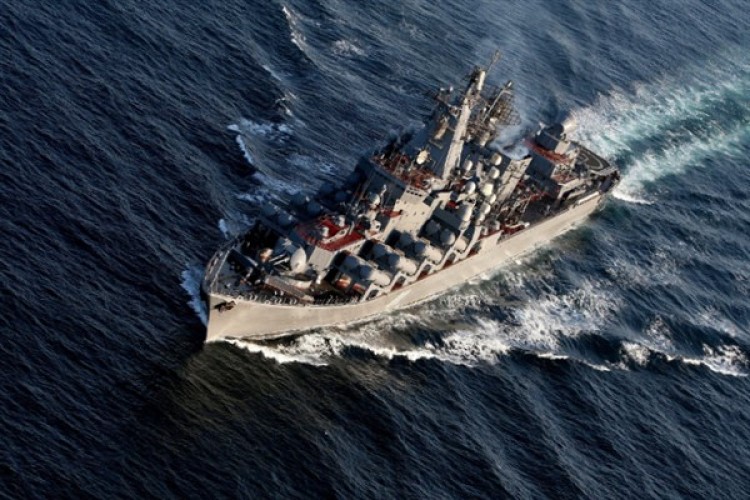 Pasifik Filosunun müfrezesi Babülmendep Boğazı'ndan geçerek Kızıldeniz'e girdi