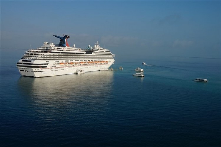 SUN Princess kruvaziyer gemisi ilk seferini Türkiye'ye yaptı